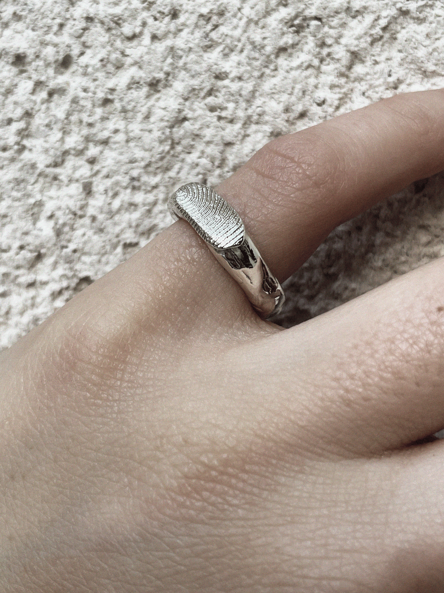 SIGNUM RING