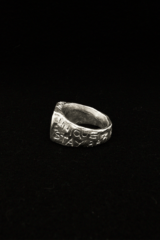 HOUSE RING